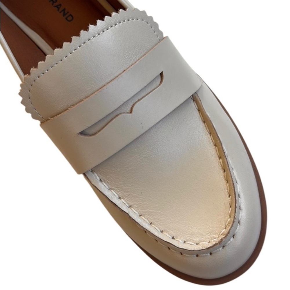 Like New Lucky Brand Leather Floriss
Loafers Cream Size 7 - Picture 3 of 9